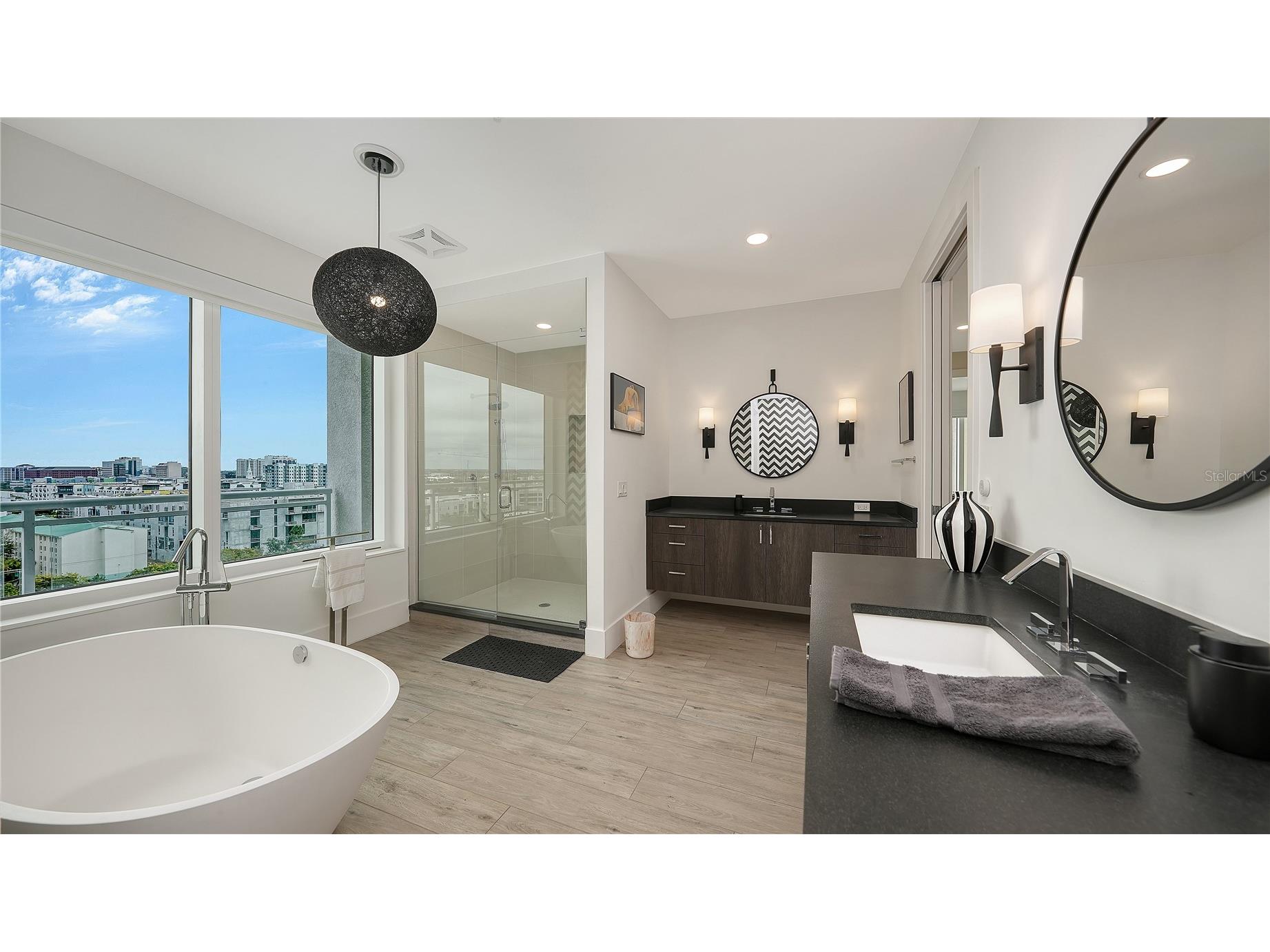 540 N Tamiami Trail #1004 Sarasota FL 34236 A4682907 image33