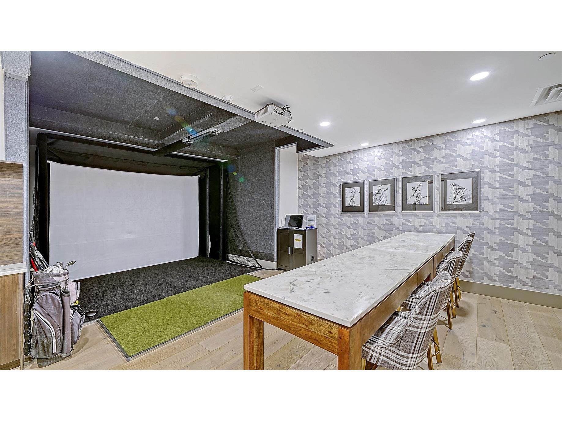 540 N Tamiami Trail #1004 Sarasota FL 34236 A4682907 image59