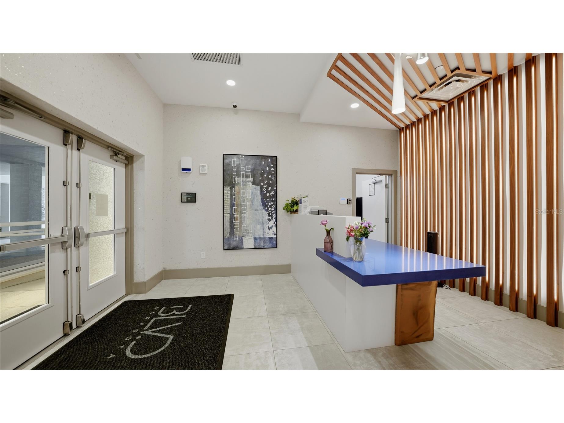 540 N Tamiami Trail #1004 Sarasota FL 34236 A4682907 image62