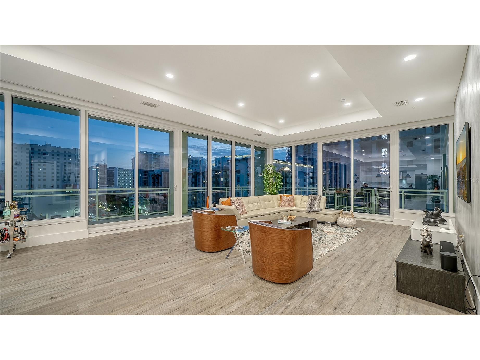 540 N Tamiami Trail #1004 Sarasota FL 34236 A4682907 image8