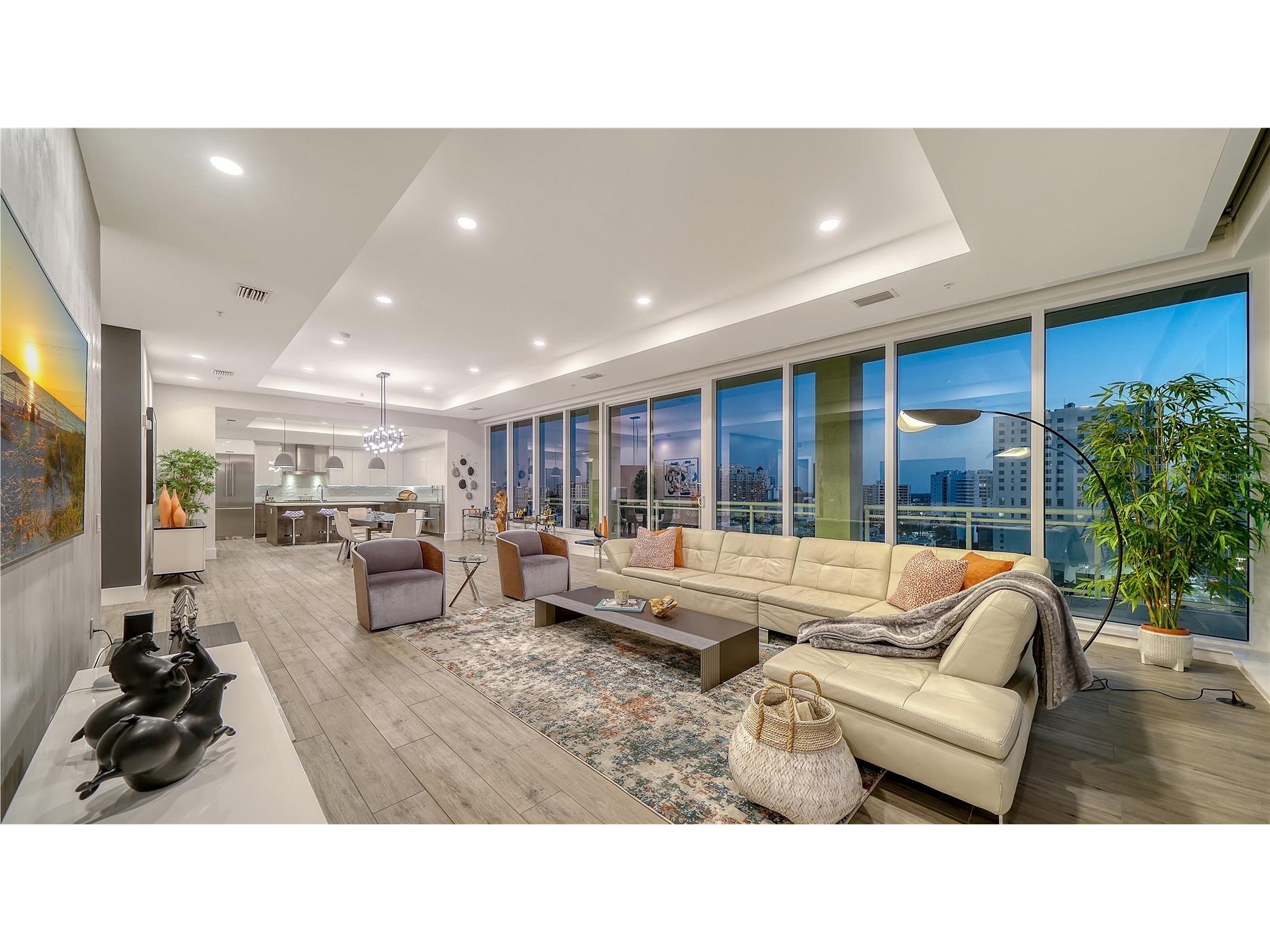 540 N Tamiami Trail #1004 Sarasota FL 34236 A4682907 image9