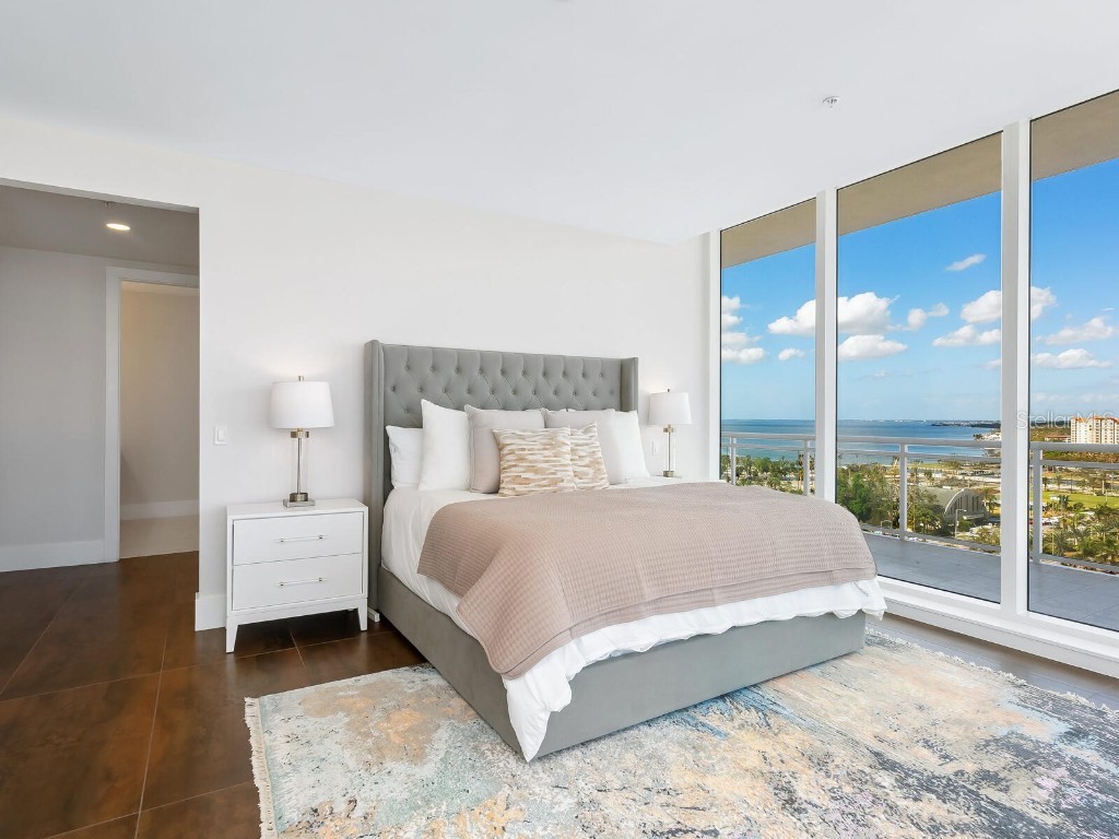 540 N Tamiami Trail #1201 Sarasota FL 34236 A4667550 image18