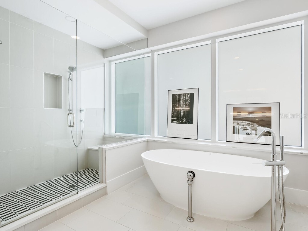 540 N Tamiami Trail #1201 Sarasota FL 34236 A4667550 image20