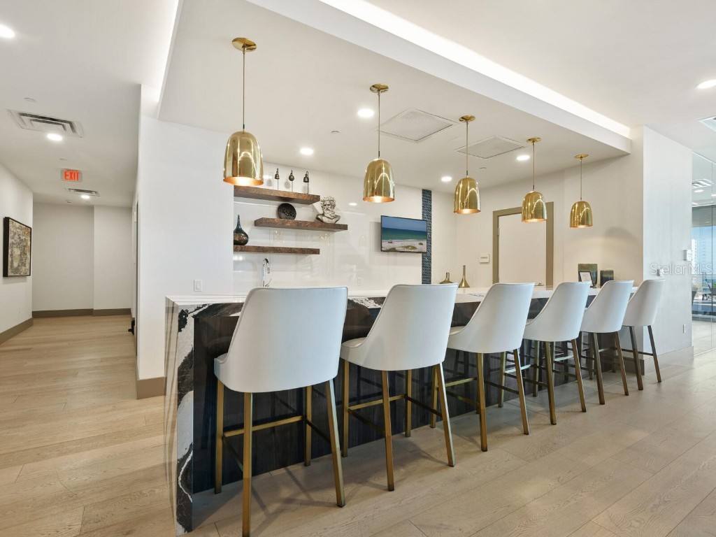 540 N Tamiami Trail #1201 Sarasota FL 34236 A4667550 image46