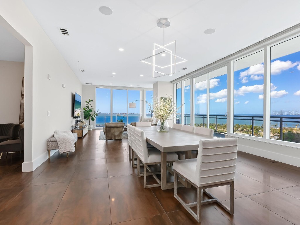 540 N Tamiami Trail #1201 Sarasota FL 34236 A4667550 image5