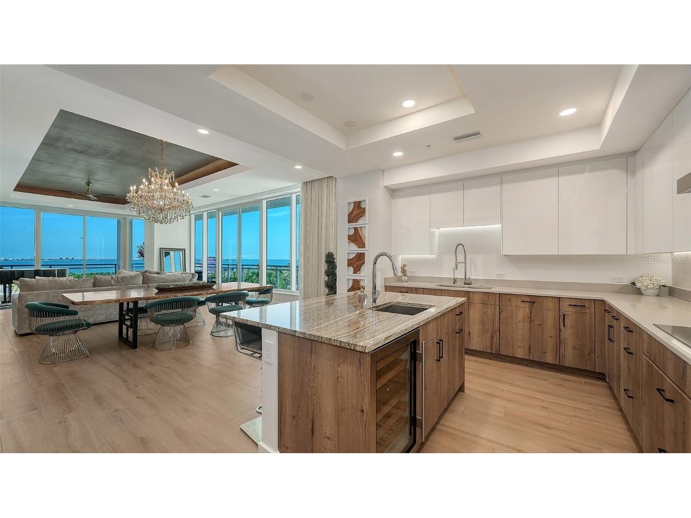 540 N Tamiami Trail #701 Sarasota FL 34236 A4675649 image12