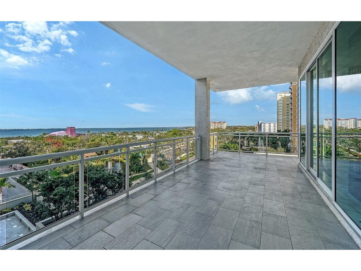 540 N Tamiami Trail #701 Sarasota FL 34236 A4675649 image4