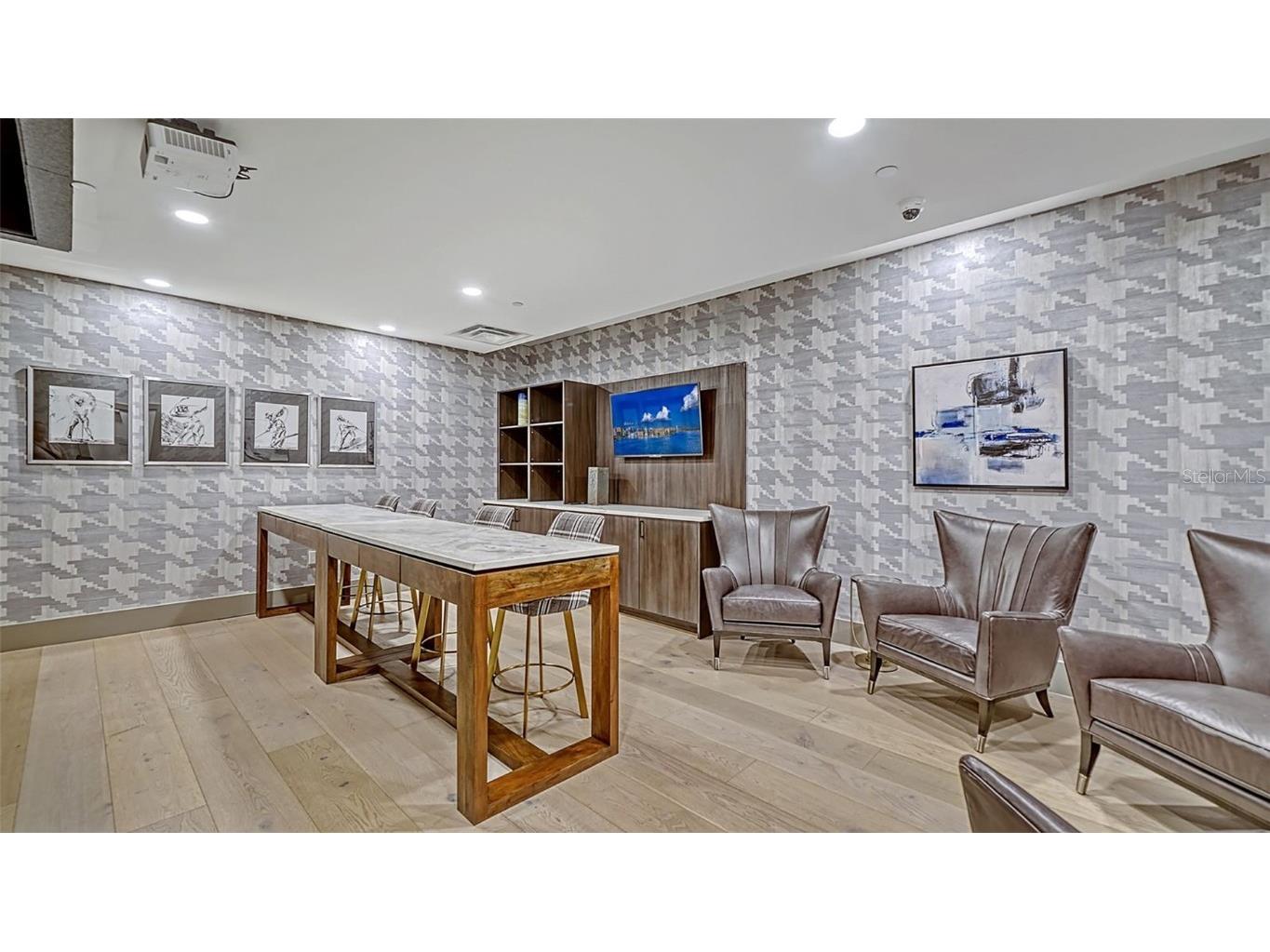 540 N Tamiami Trail #701 Sarasota FL 34236 A4675649 image41