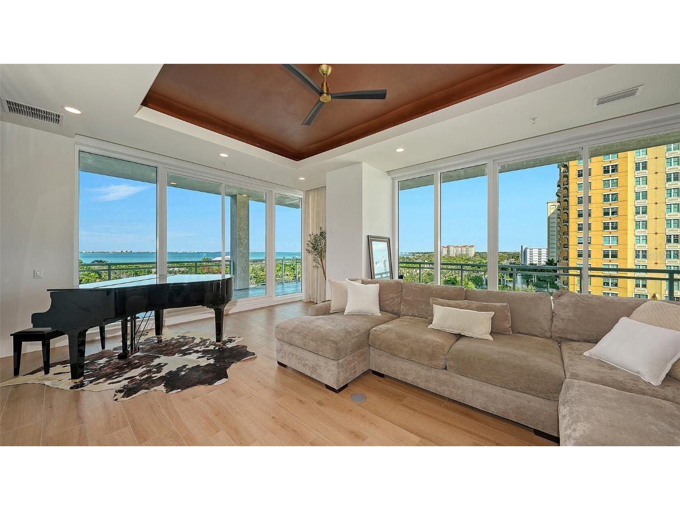 540 N Tamiami Trail #701 Sarasota FL 34236 A4675649 image8