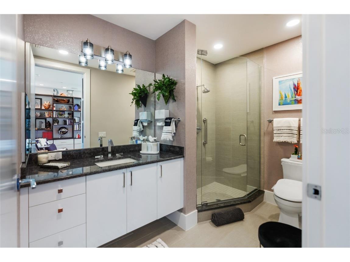 540 N Tamiami Trail #702 Sarasota FL 34236 A4671130 image100