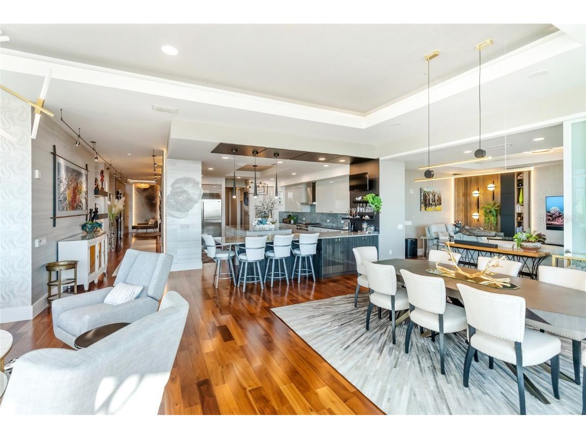 540 N Tamiami Trail #702 Sarasota FL 34236 A4671130 image14