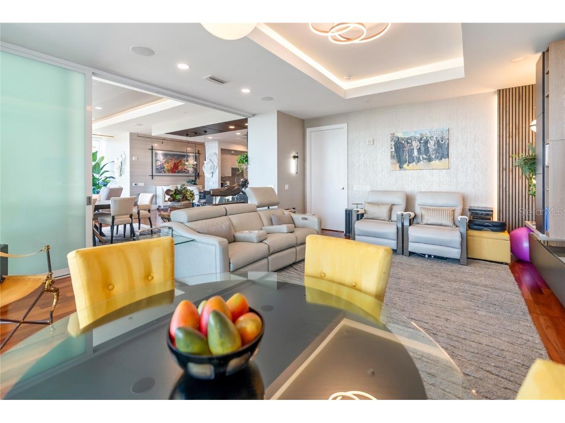 540 N Tamiami Trail #702 Sarasota FL 34236 A4671130 image15