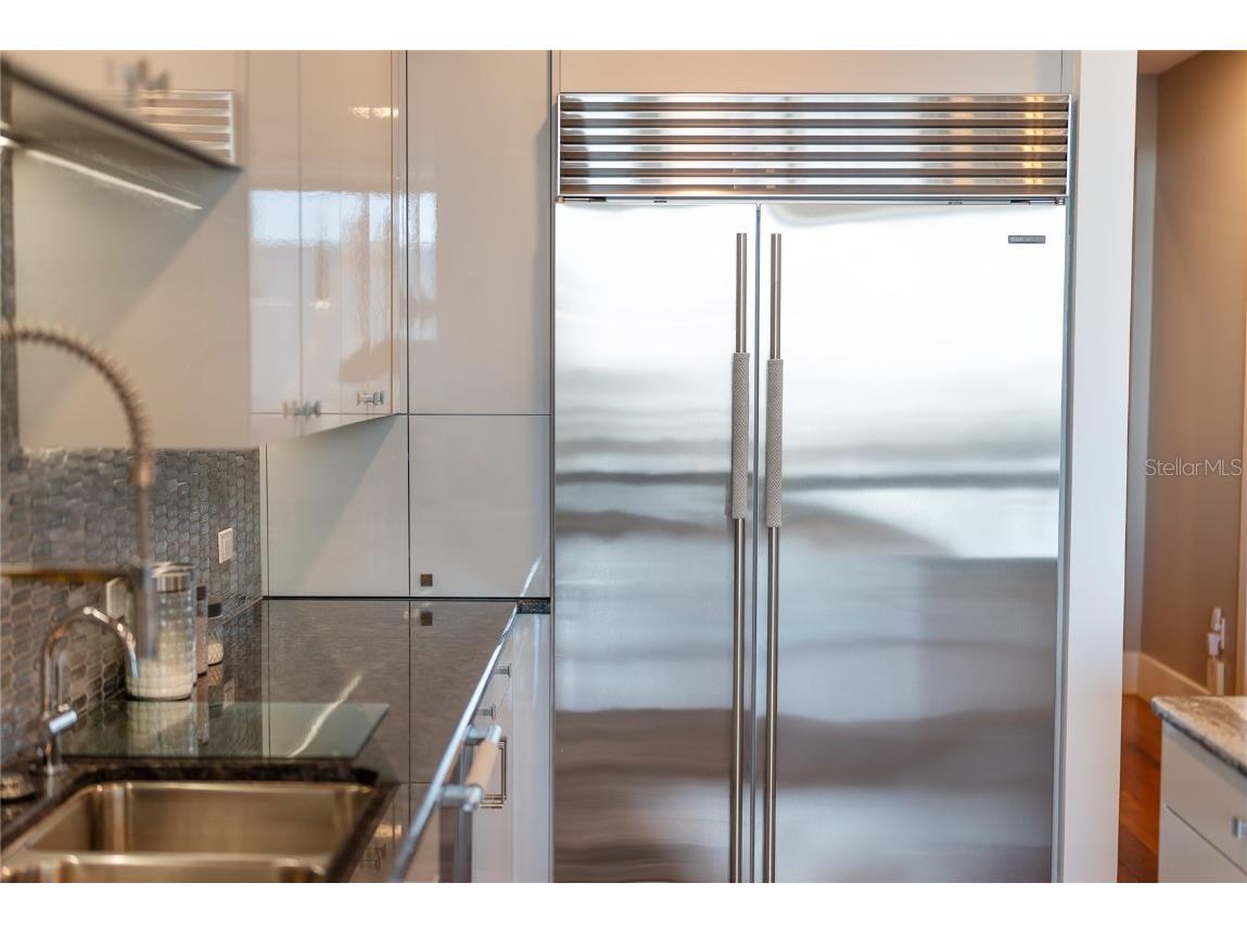 540 N Tamiami Trail #702 Sarasota FL 34236 A4671130 image26