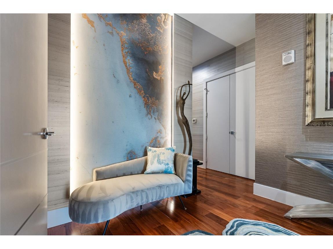 540 N Tamiami Trail #702 Sarasota FL 34236 A4671130 image72