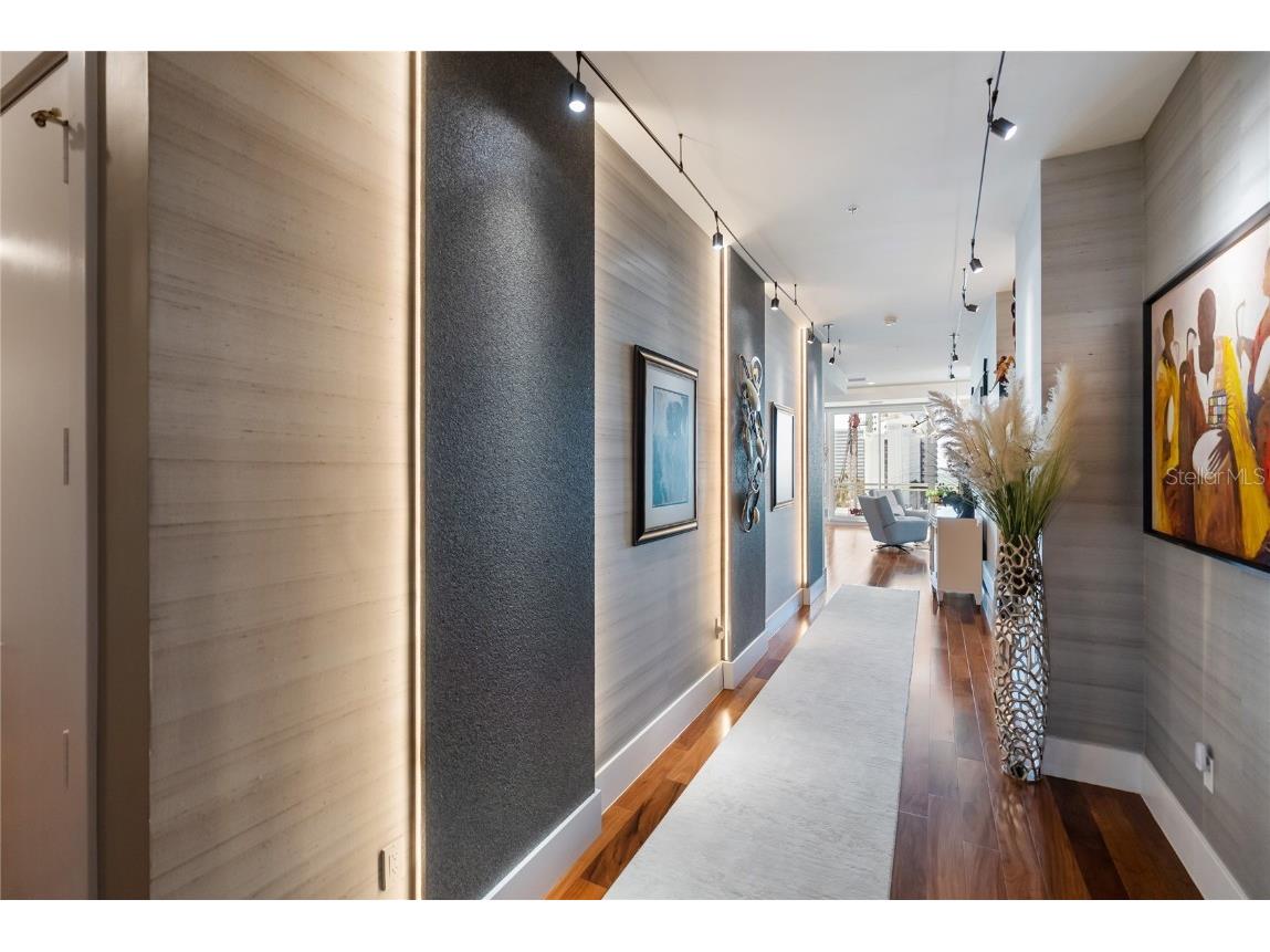 540 N Tamiami Trail #702 Sarasota FL 34236 A4671130 image74