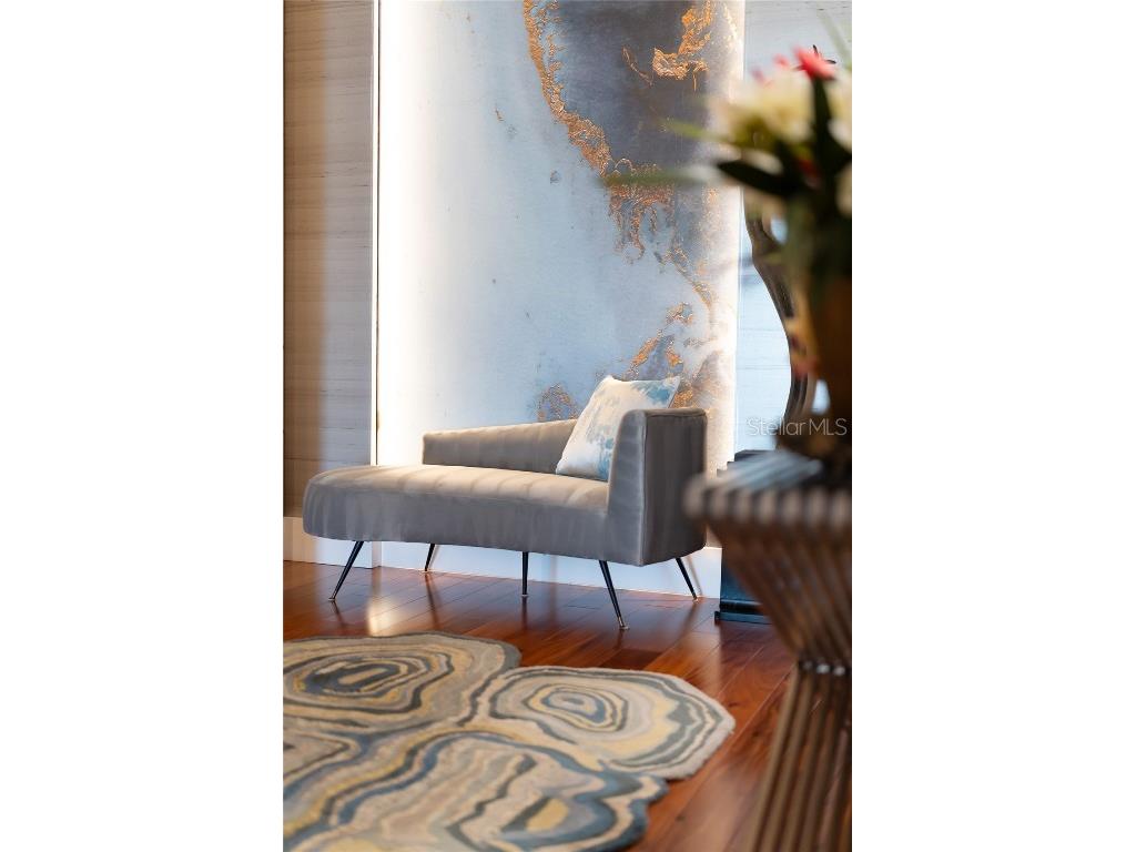 540 N Tamiami Trail #702 Sarasota FL 34236 A4671130 image97