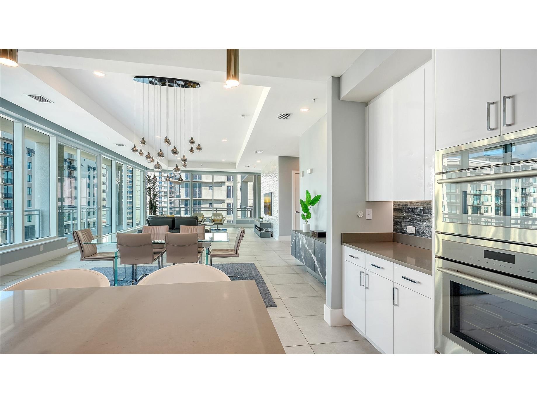 540 N Tamiami Trail #804 Sarasota FL 34236 A4691950 image10