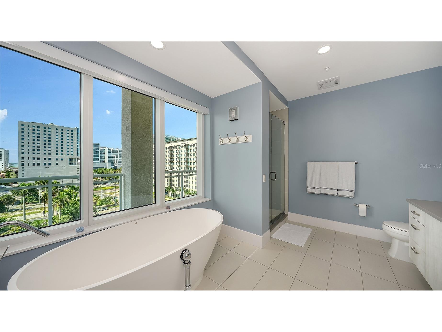 540 N Tamiami Trail #804 Sarasota FL 34236 A4691950 image14