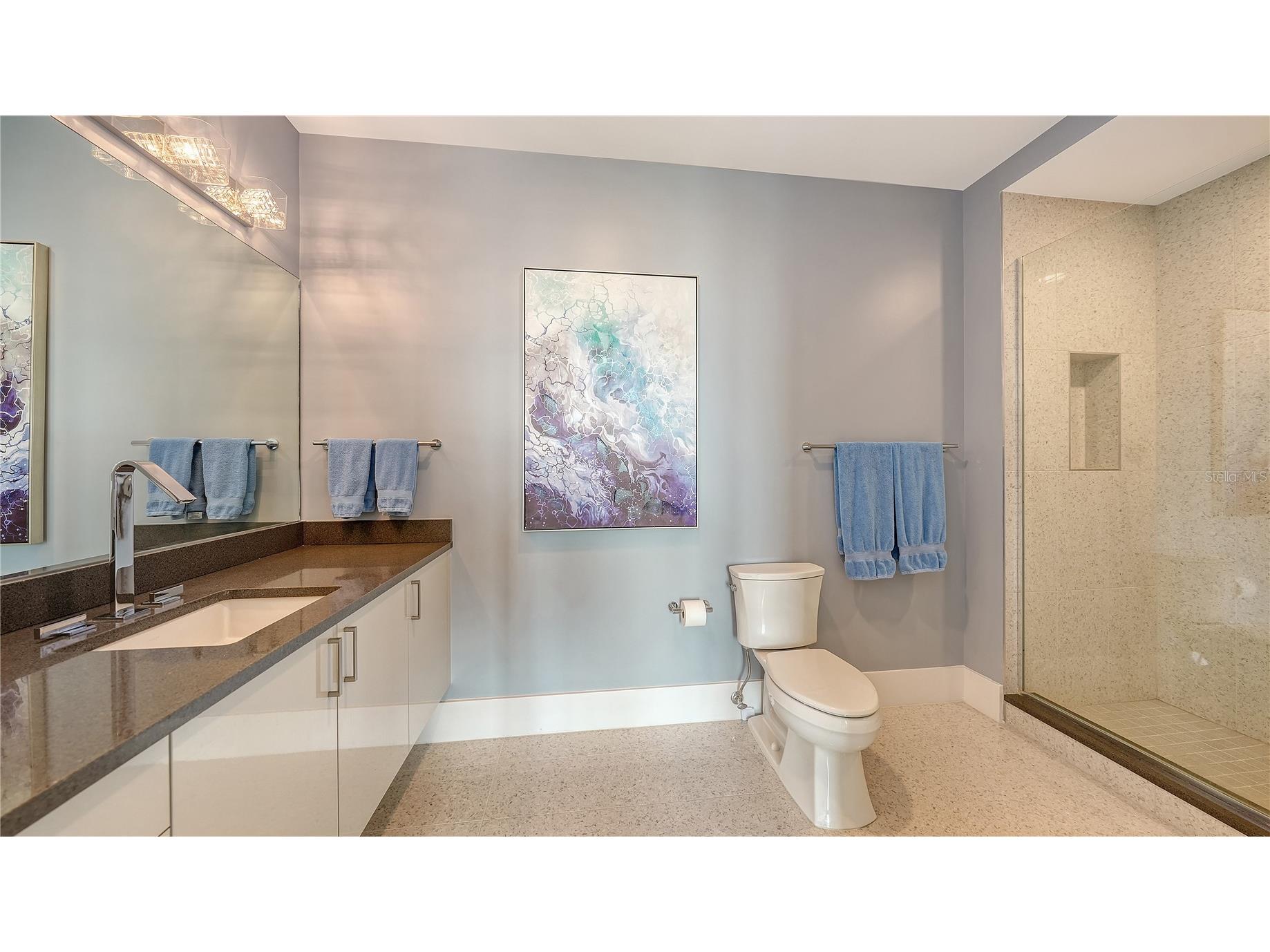 540 N Tamiami Trail #804 Sarasota FL 34236 A4691950 image18