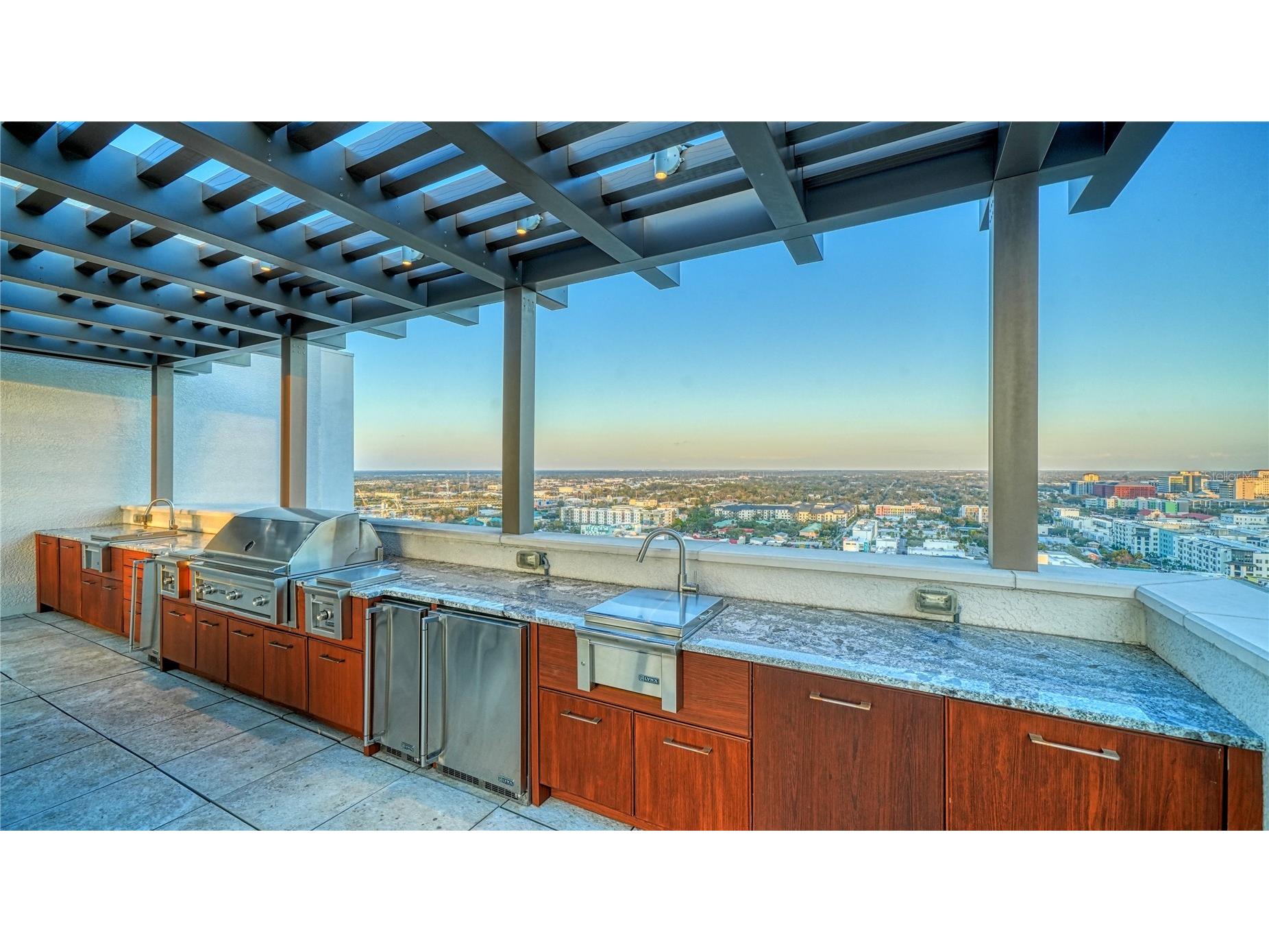 540 N Tamiami Trail #804 Sarasota FL 34236 A4691950 image31