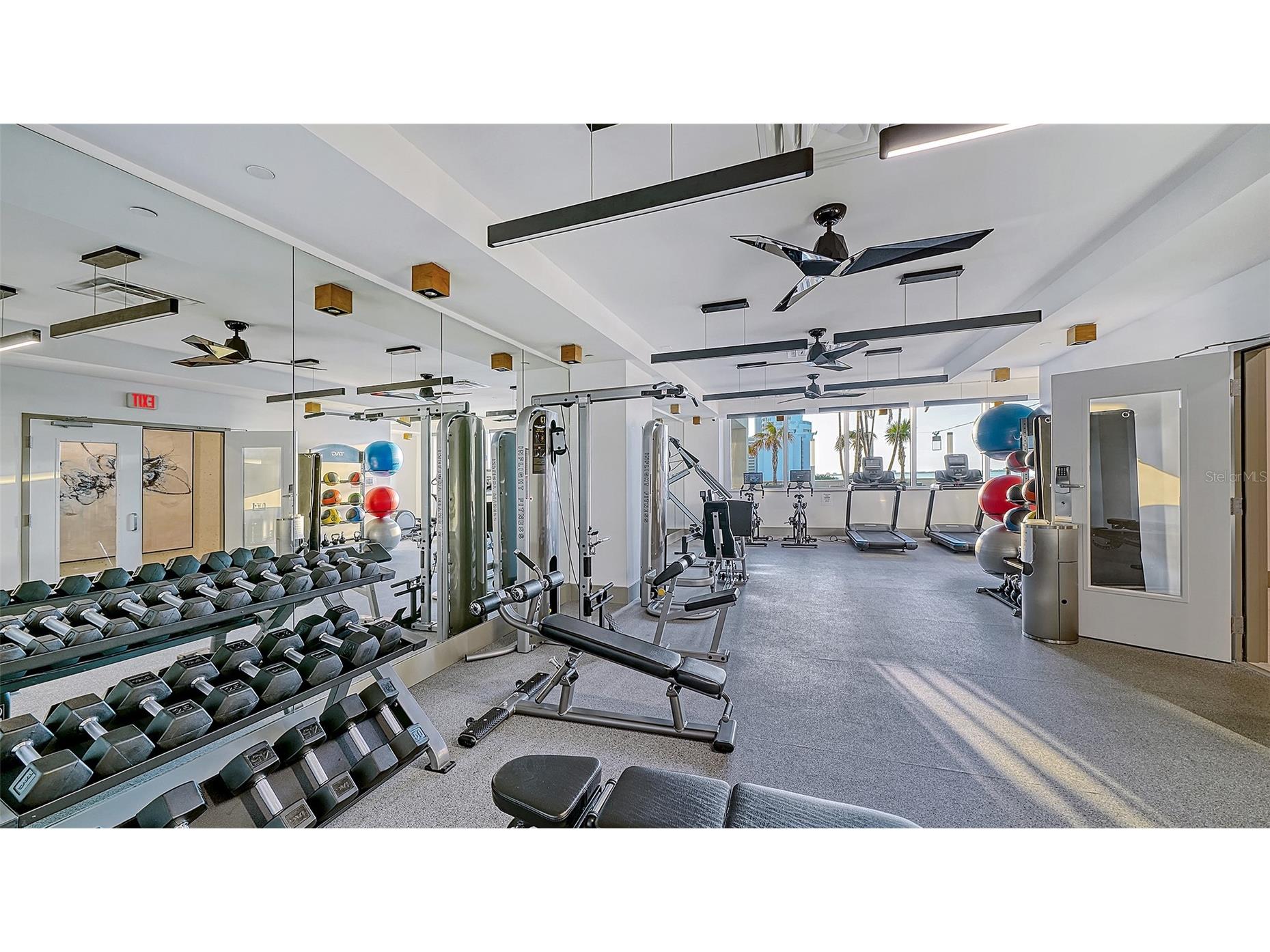 540 N Tamiami Trail #804 Sarasota FL 34236 A4691950 image37
