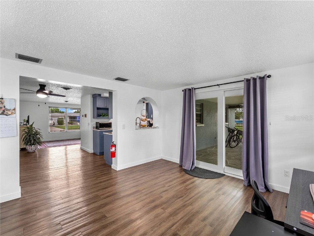 540 Oxford Drive Venice FL 34293 A4664499 image12