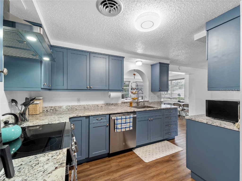 540 Oxford Drive Venice FL 34293 A4664499 image14