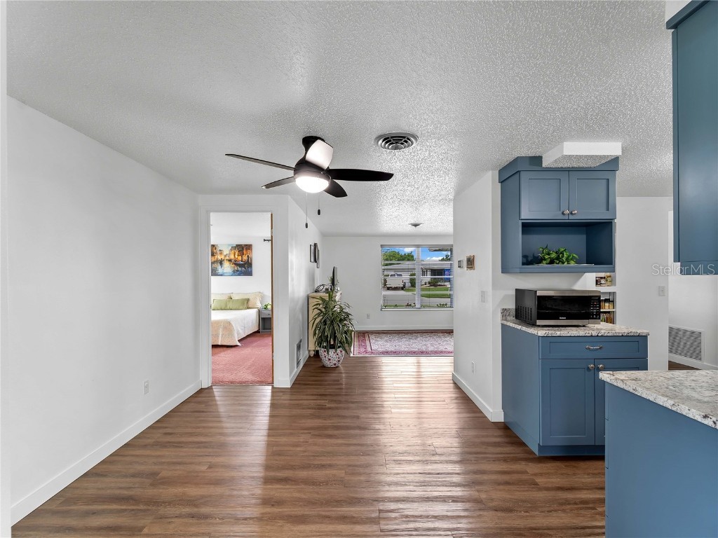 540 Oxford Drive Venice FL 34293 A4664499 image17