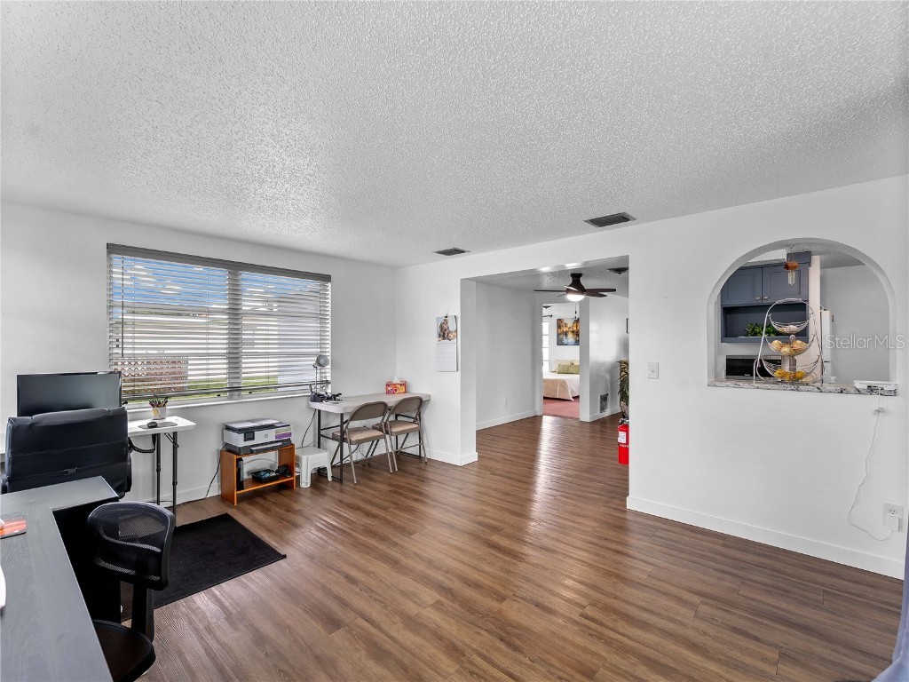 540 Oxford Drive Venice FL 34293 A4664499 image18