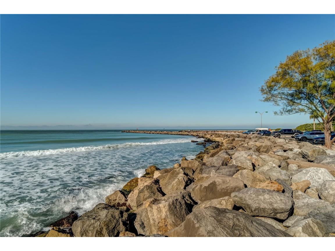 540 Oxford Drive Venice FL 34293 A4664499 image36