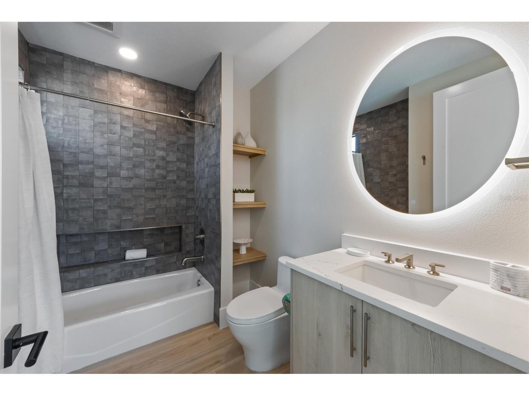 540 S Polk Drive Sarasota FL 34236 A4681449 image56