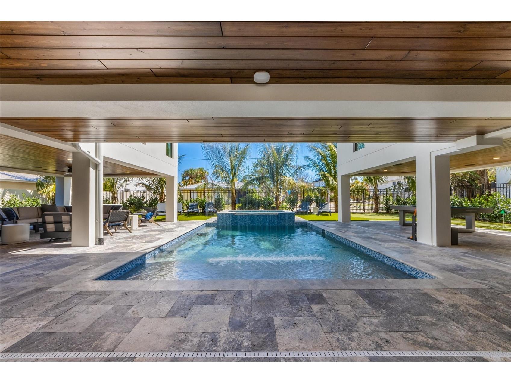 540 S Polk Drive Sarasota FL 34236 A4681449 image6