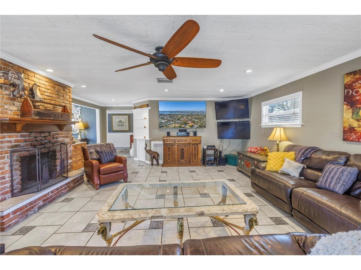 540 Villagrande Avenue S Saint Petersburg FL 33707 TB8345602 image11