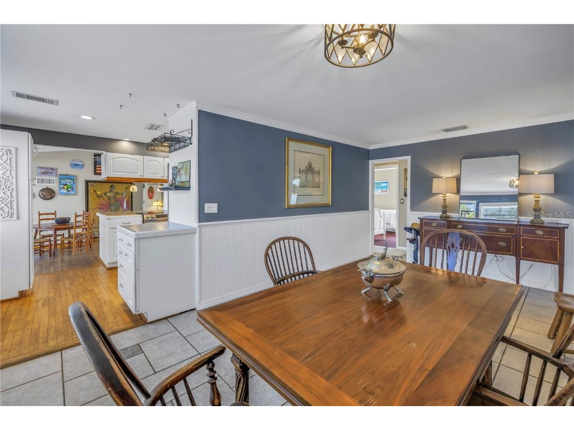 540 Villagrande Avenue S Saint Petersburg FL 33707 TB8345602 image14