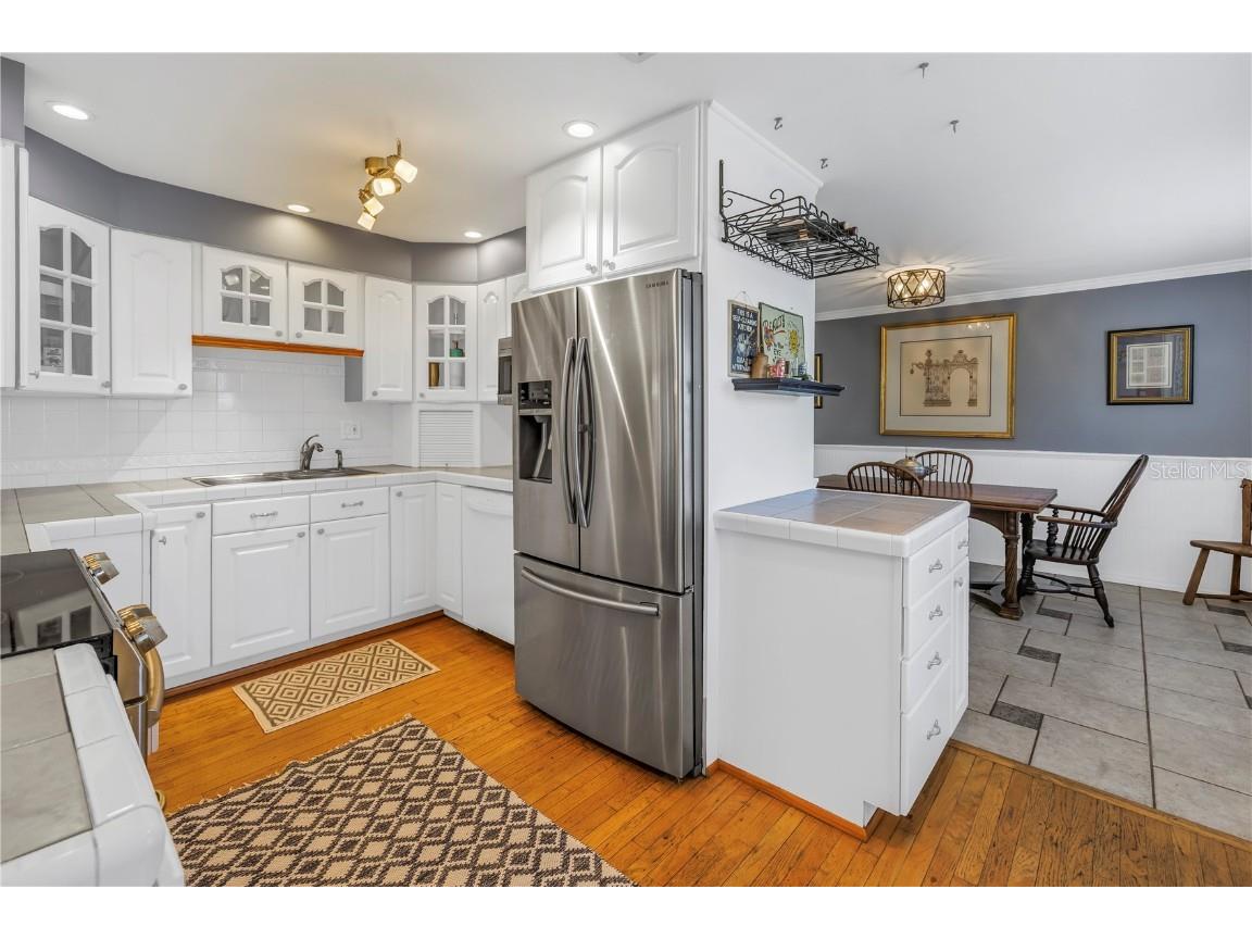 540 Villagrande Avenue S Saint Petersburg FL 33707 TB8345602 image17