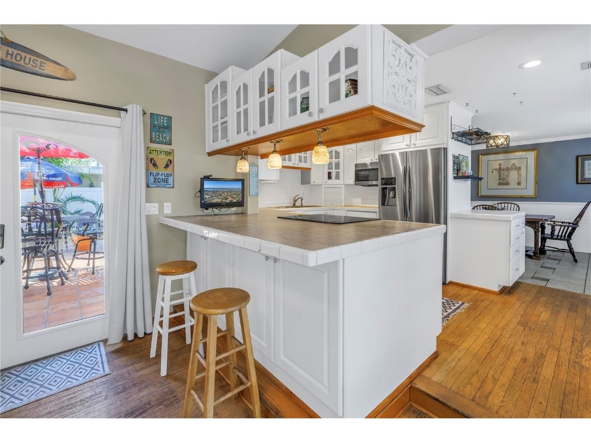 540 Villagrande Avenue S Saint Petersburg FL 33707 TB8345602 image18