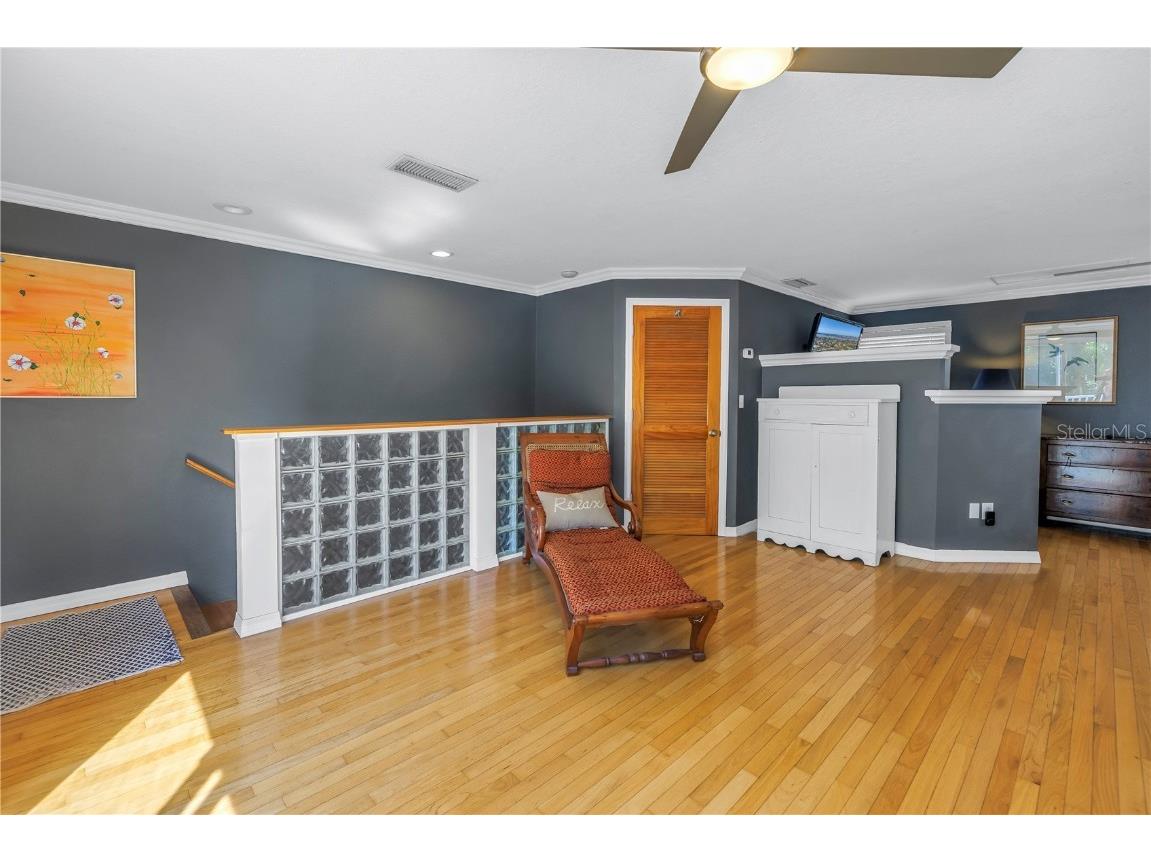 540 Villagrande Avenue S Saint Petersburg FL 33707 TB8345602 image27