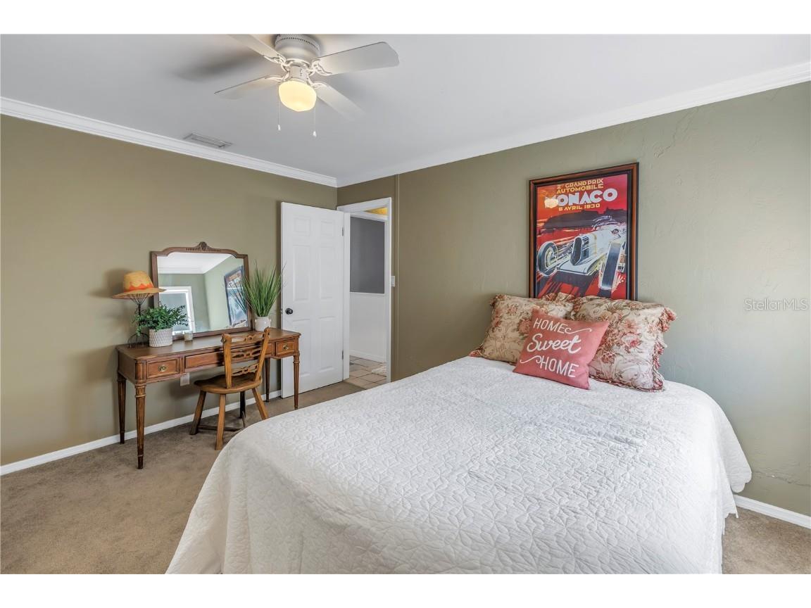 540 Villagrande Avenue S Saint Petersburg FL 33707 TB8345602 image39