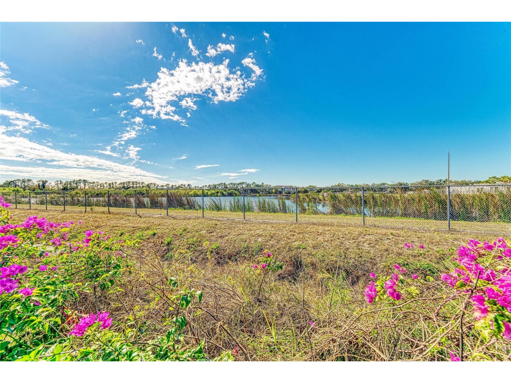 5400 34th Street W #16B Bradenton FL 34210 A4680356 image1