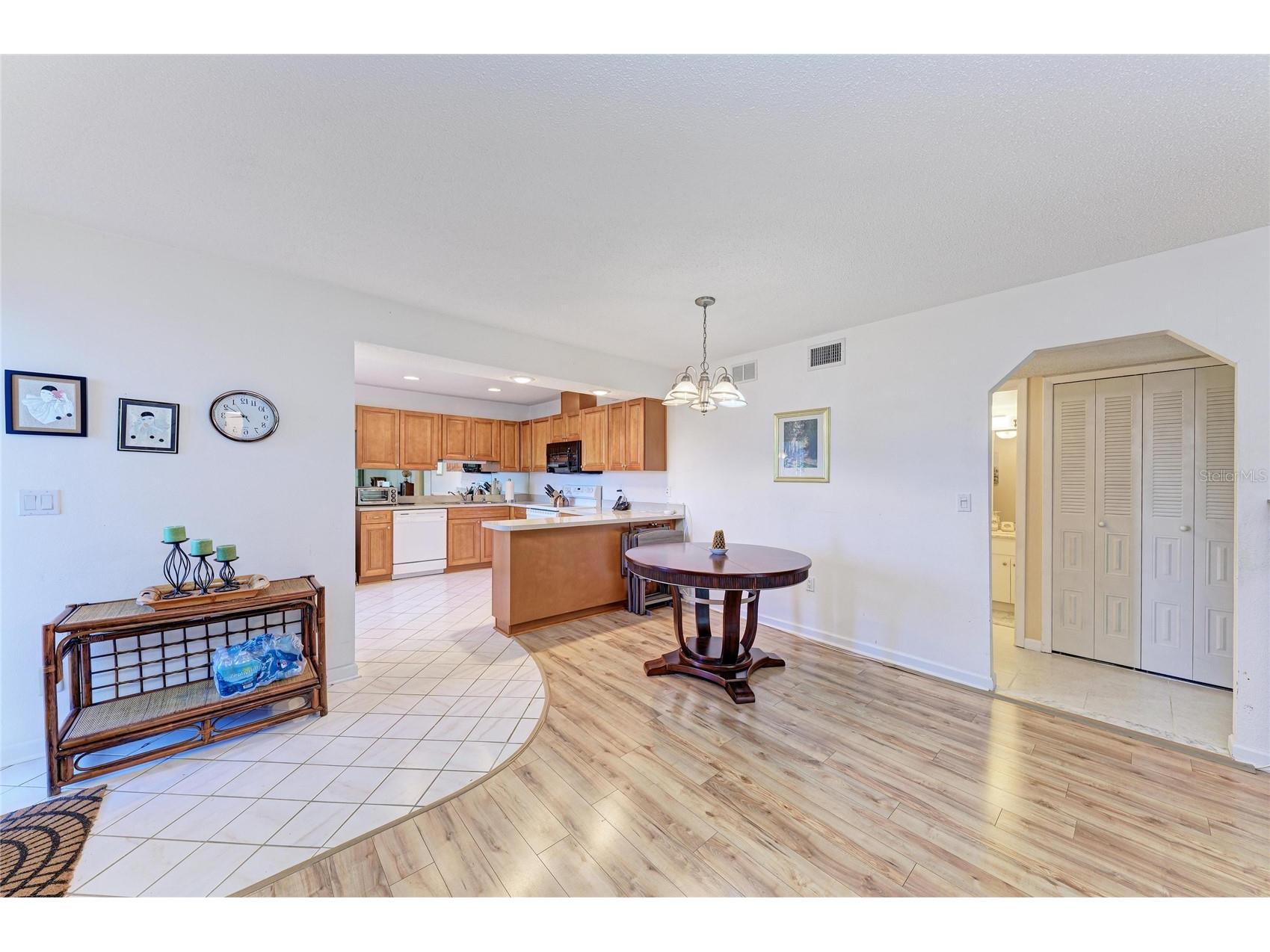 5400 34th Street W #16B Bradenton FL 34210 A4680356 image13