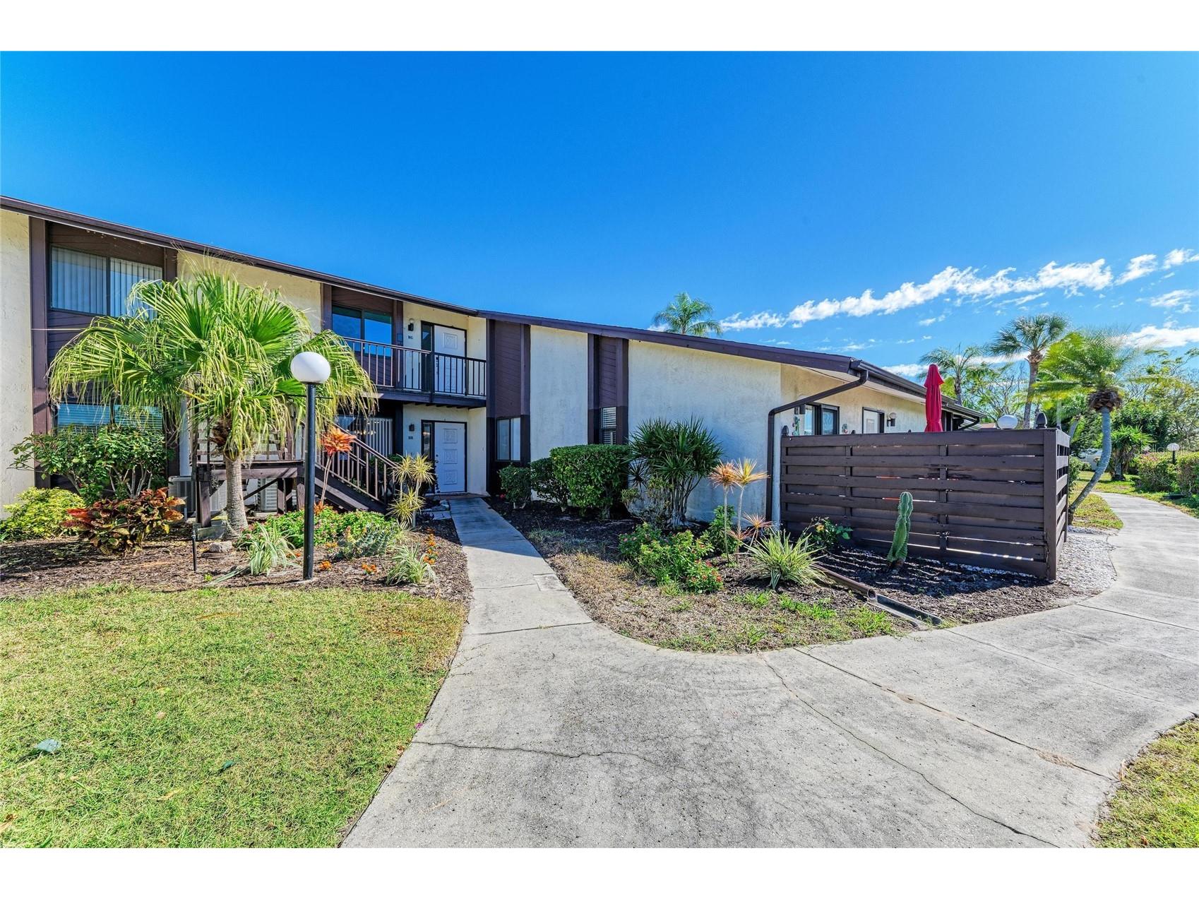 5400 34th Street W #16B Bradenton FL 34210 A4680356 image2