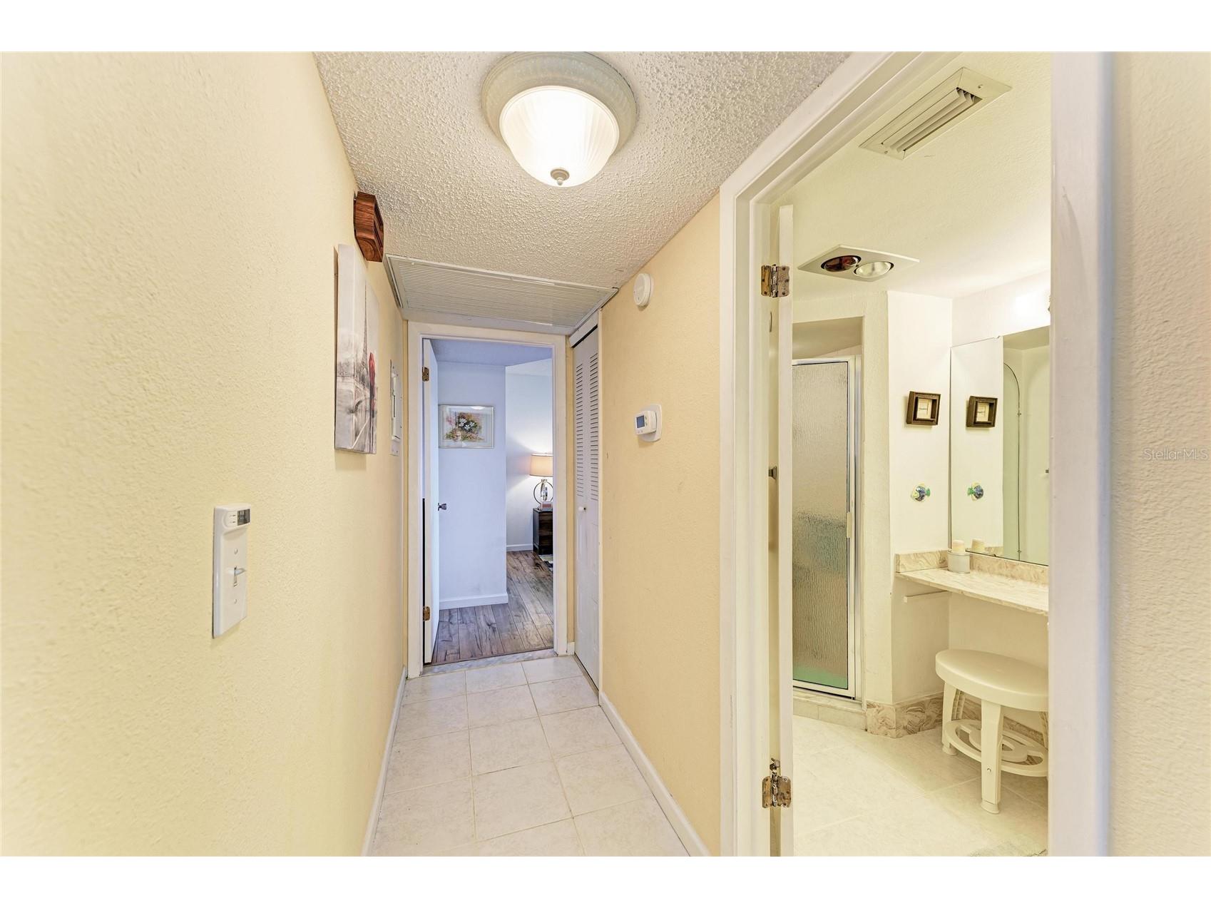 5400 34th Street W #16B Bradenton FL 34210 A4680356 image22