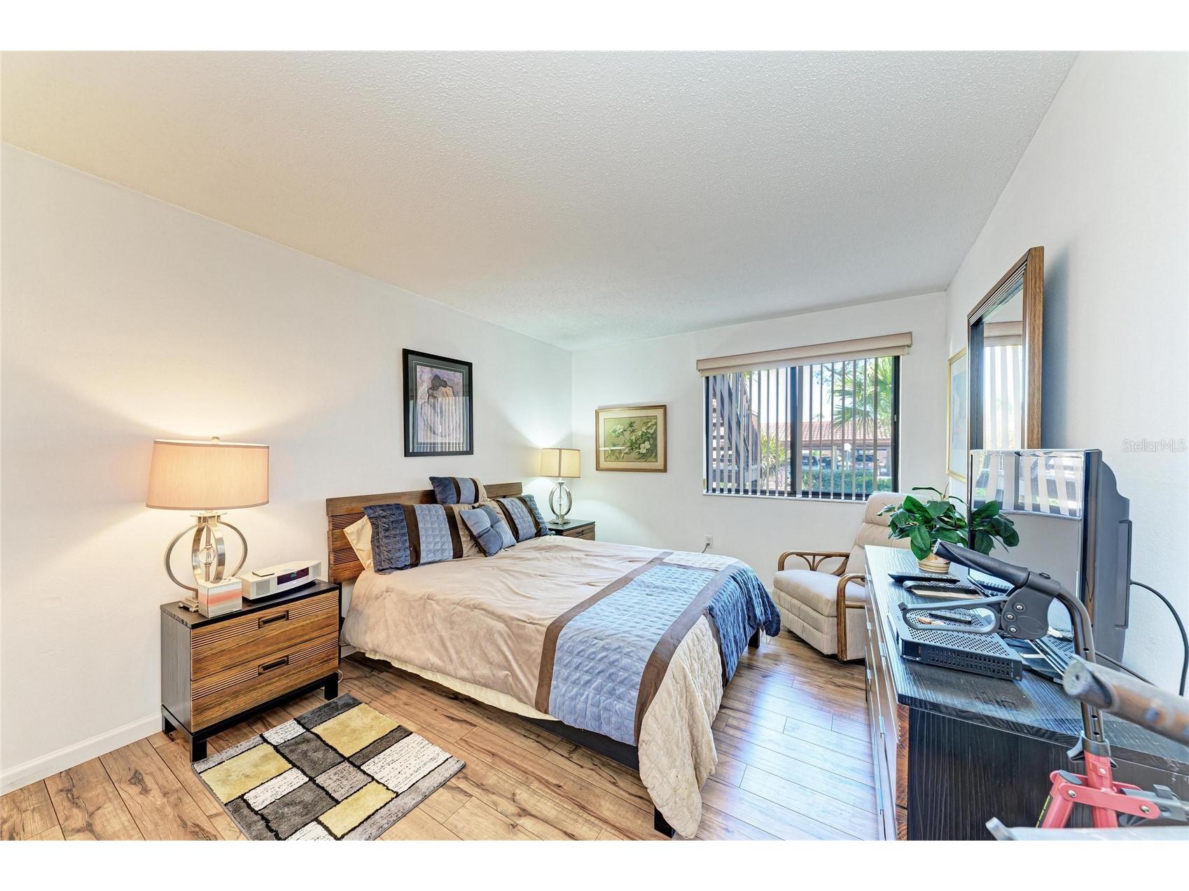 5400 34th Street W #16B Bradenton FL 34210 A4680356 image24