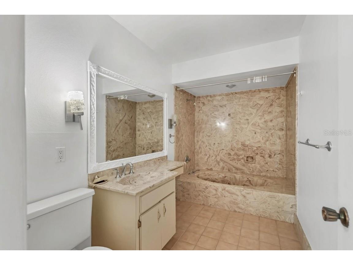 5400 34th Street W #B17 Bradenton FL 34210 A4672330 image17