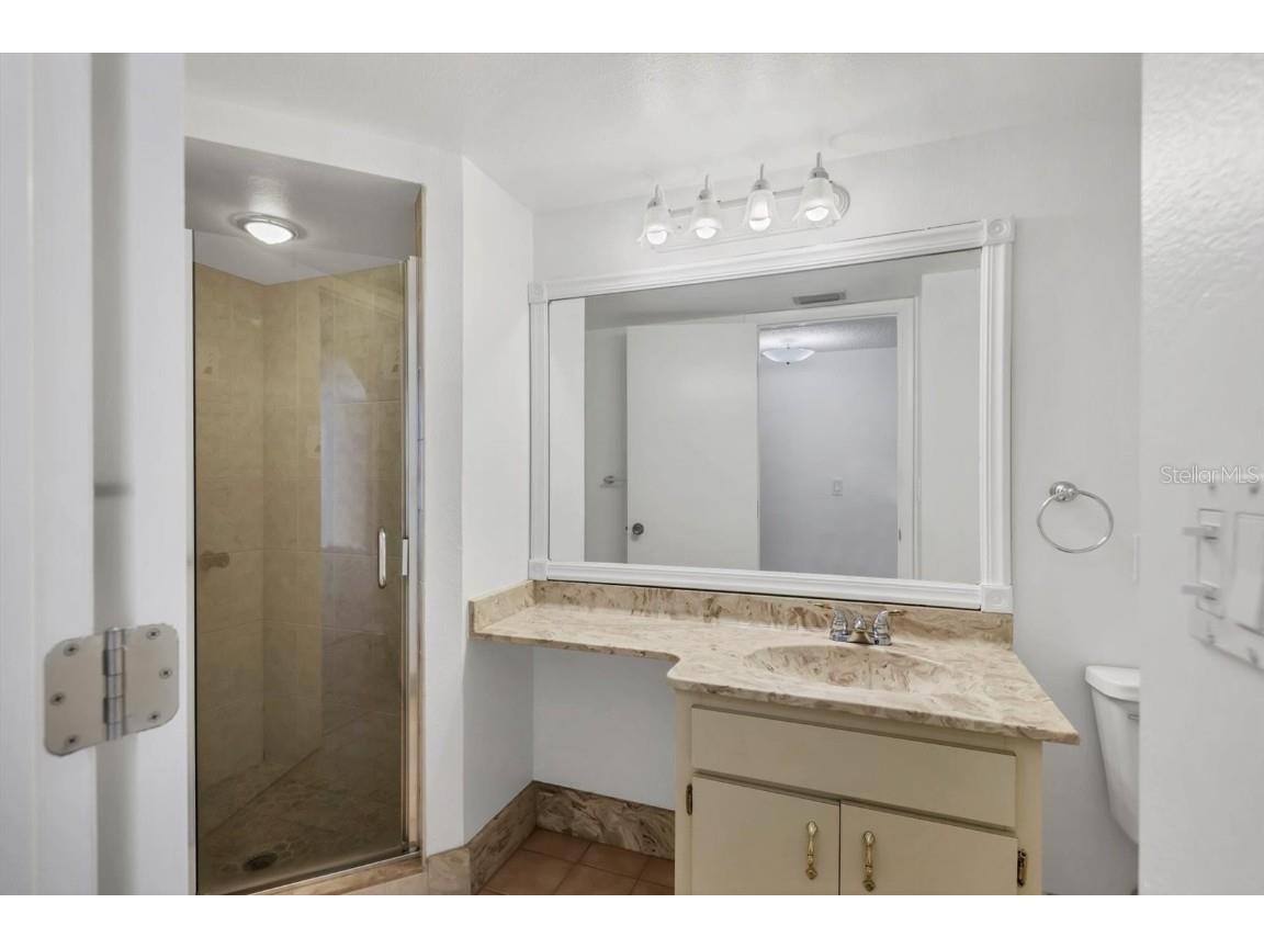 5400 34th Street W #B17 Bradenton FL 34210 A4672330 image22