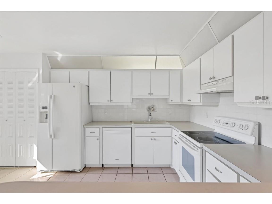 5400 34th Street W #B17 Bradenton FL 34210 A4672330 image7