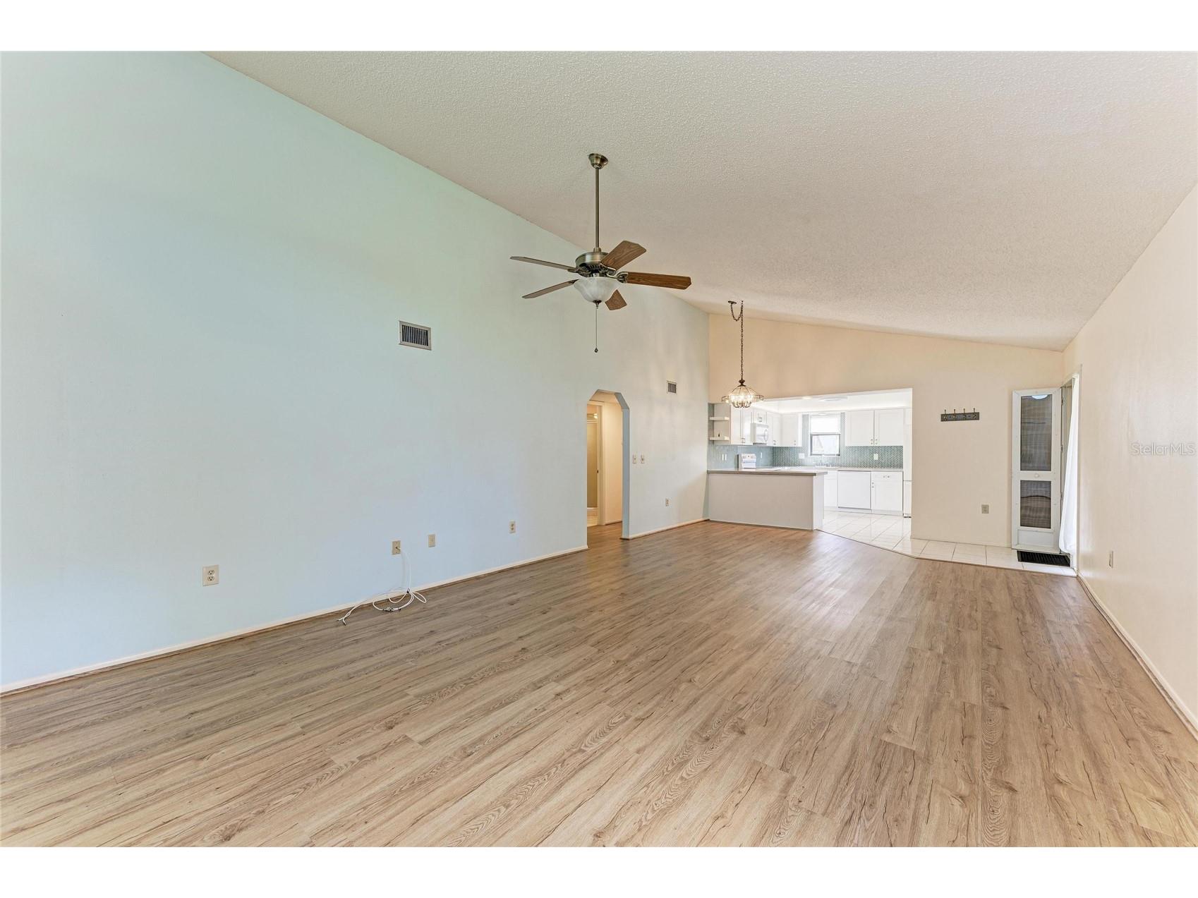 5400 34th Street W #D11 Bradenton FL 34210 A4689274 image15