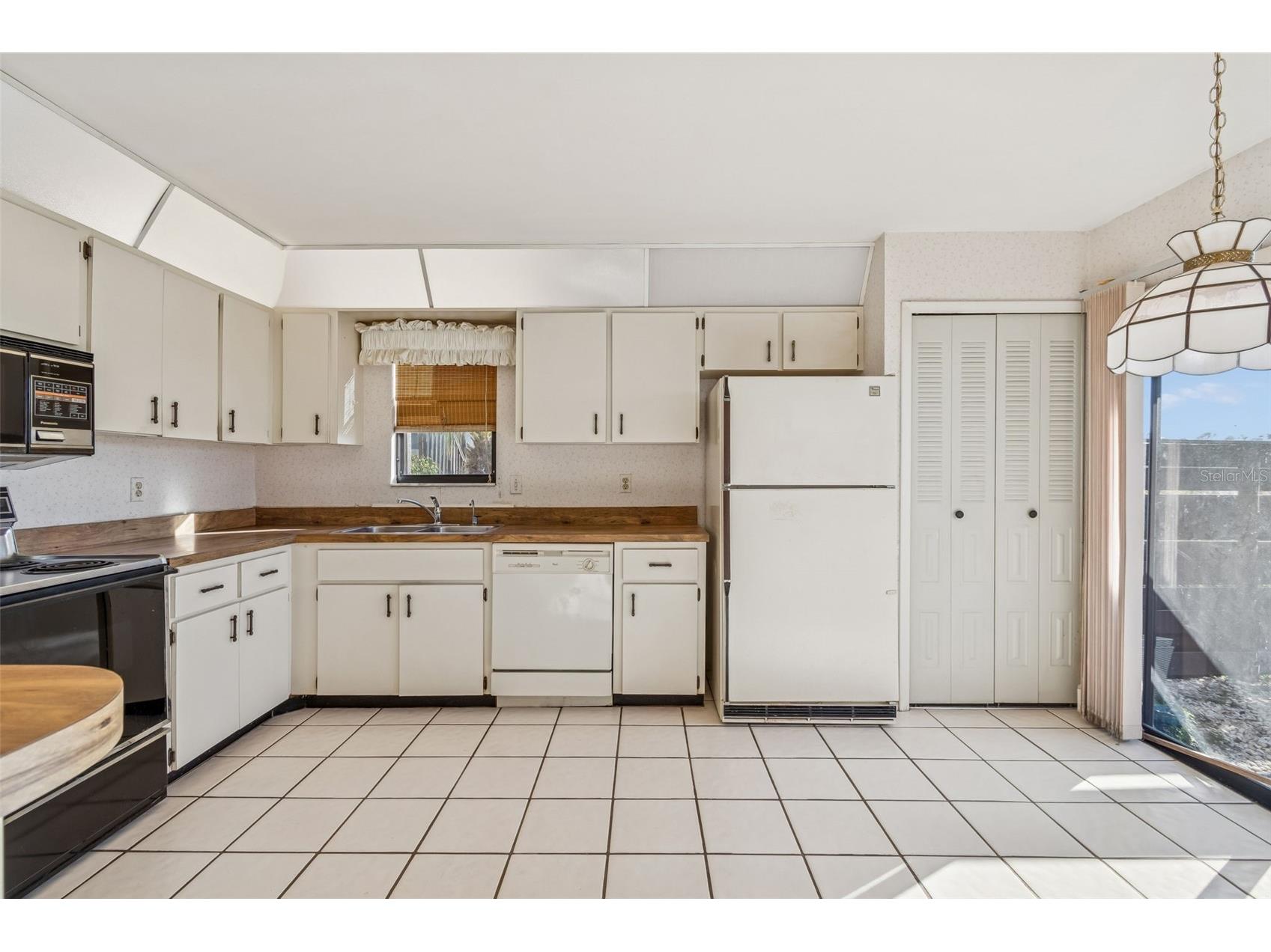 5400 34th Street W #D16 Bradenton FL 34210 A4681725 image17