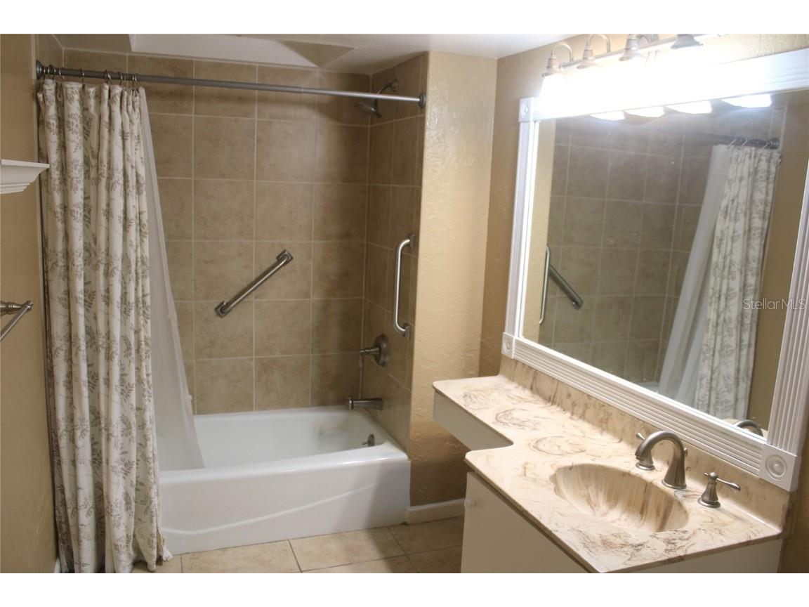 5400 34th Street W #D2 Bradenton FL 34210 A4664993 image9