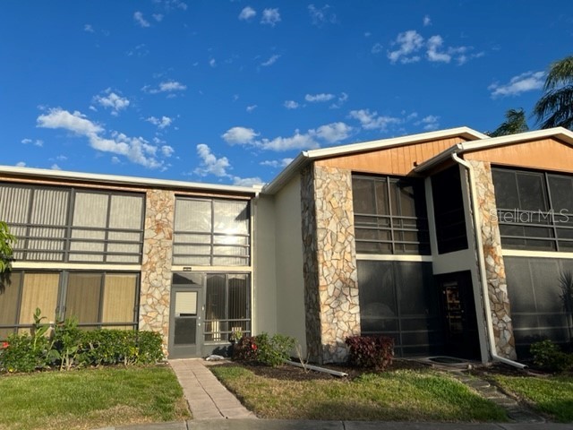 5400 34th Street W #E8 Bradenton FL 34210 A4691839 image1